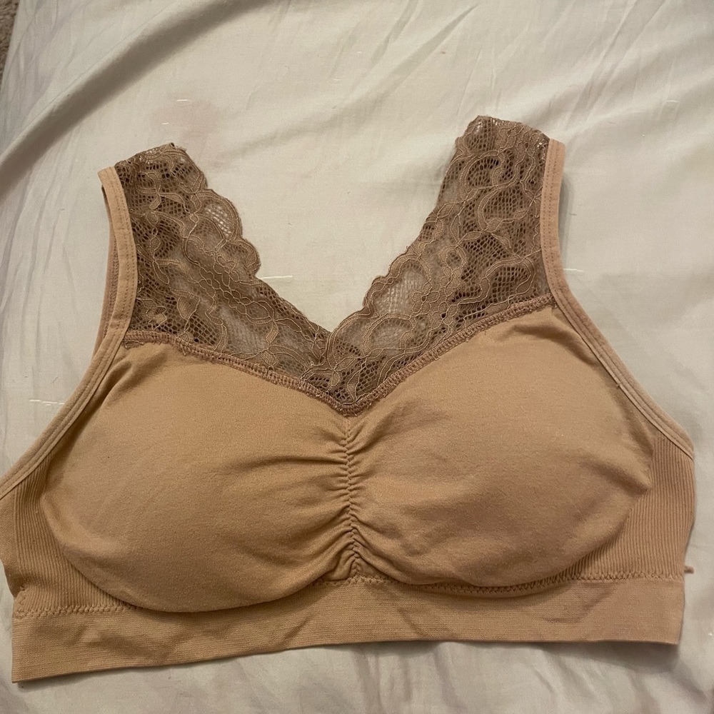 NWOT- set of 2 - bralettes - Picture 3 of 5